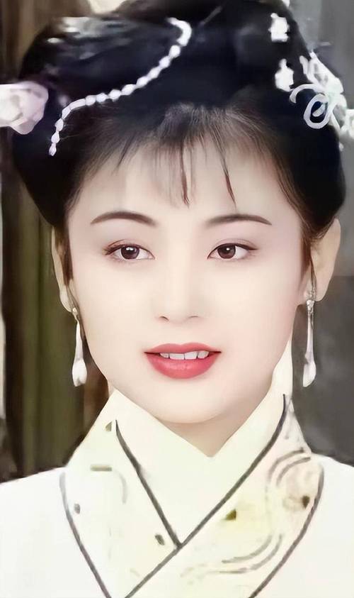 红帘之后